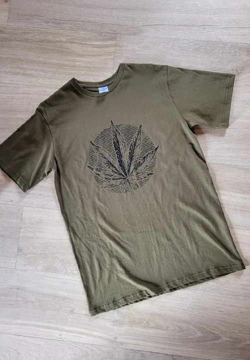 Weed Leaf Tee