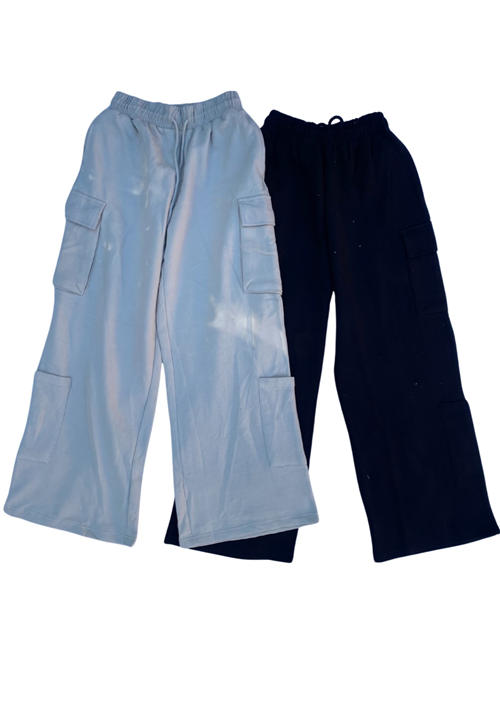 Wide-Leg Cargo Sweatpants