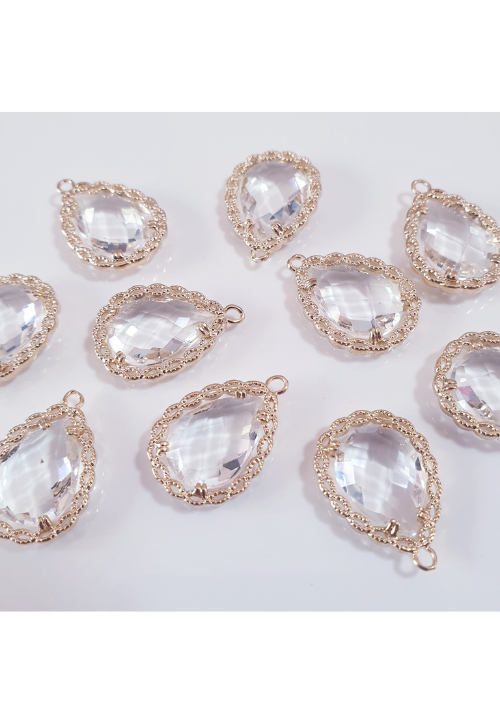 CLEAR TEARDROP CRYSTAL WITH GOLD TRIMS